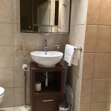 Sleeps 6 Wifi Lejlighed *